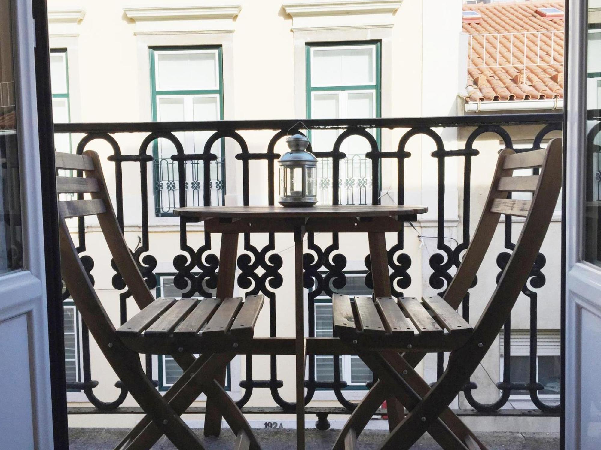 Sm2 Romantic Home By The Gardens Pr Real & Bairro Alto Lisbon Exterior photo